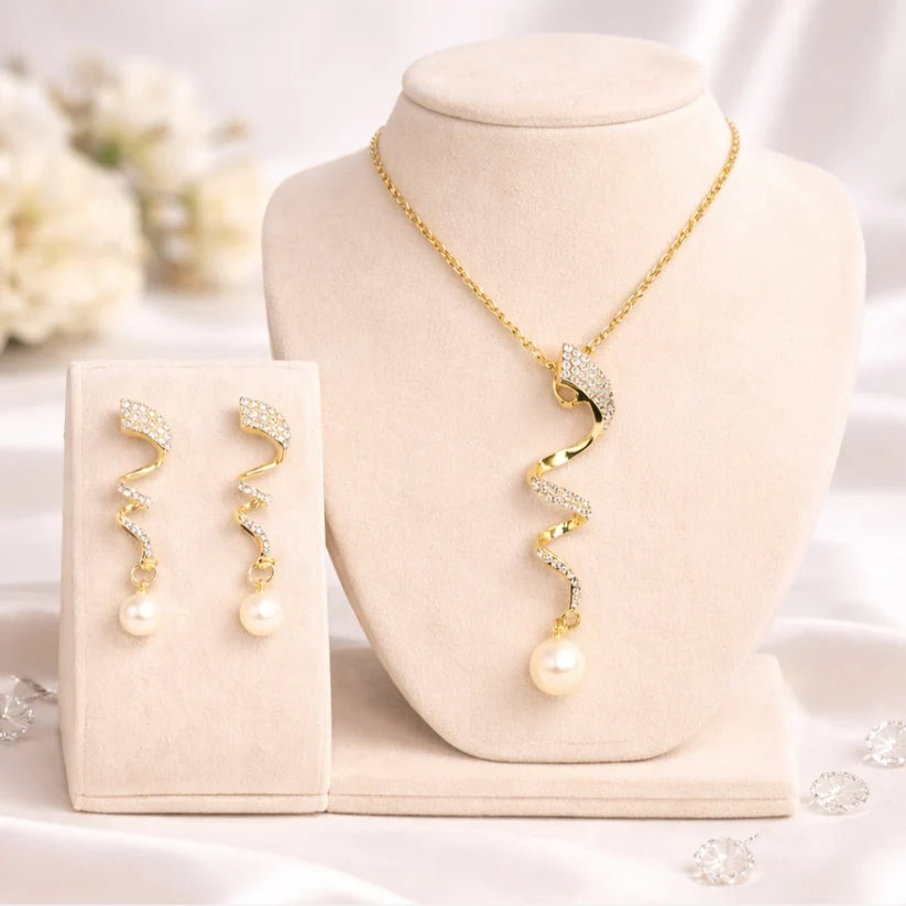 Classic Imitation Pearl Gold Jewellery Set — Elegant Party Wear 