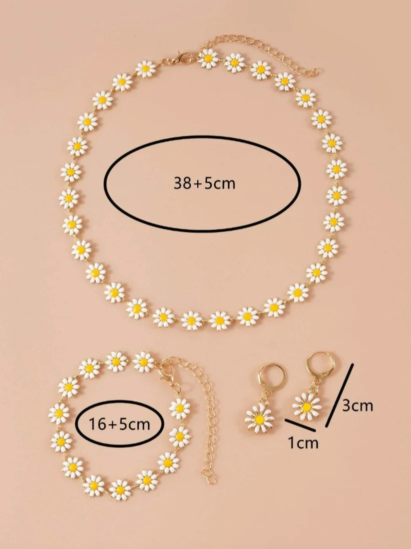 Gold Daisy Jewellery Set — Necklace, Earrings & Bracelet 