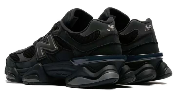 NB Black Sneakers 